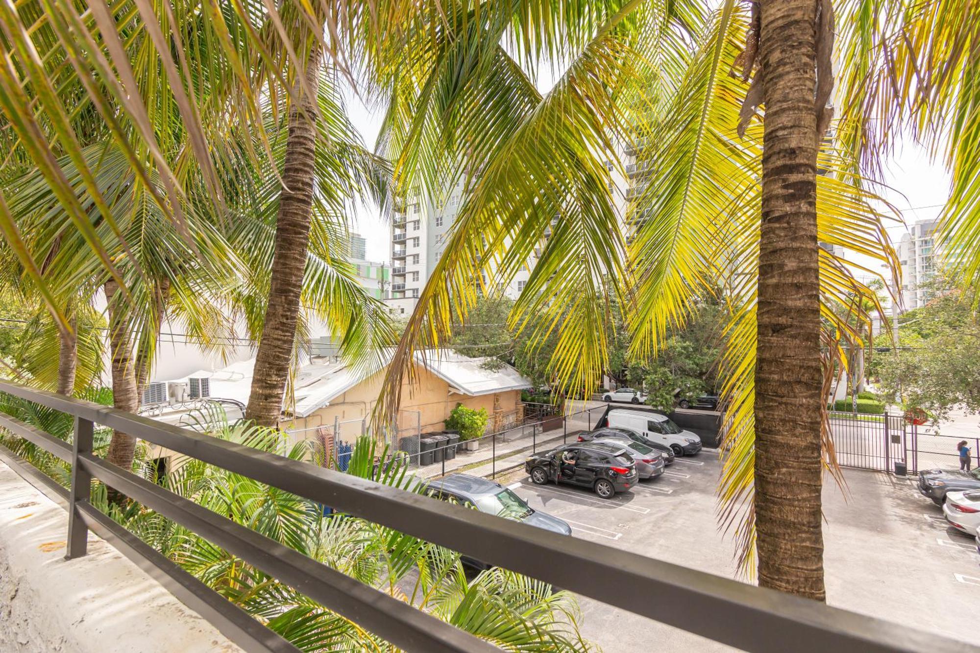 Home Miami Midtown - Wynwood Area With Balcony - Art District Near Beach ภายนอก รูปภาพ